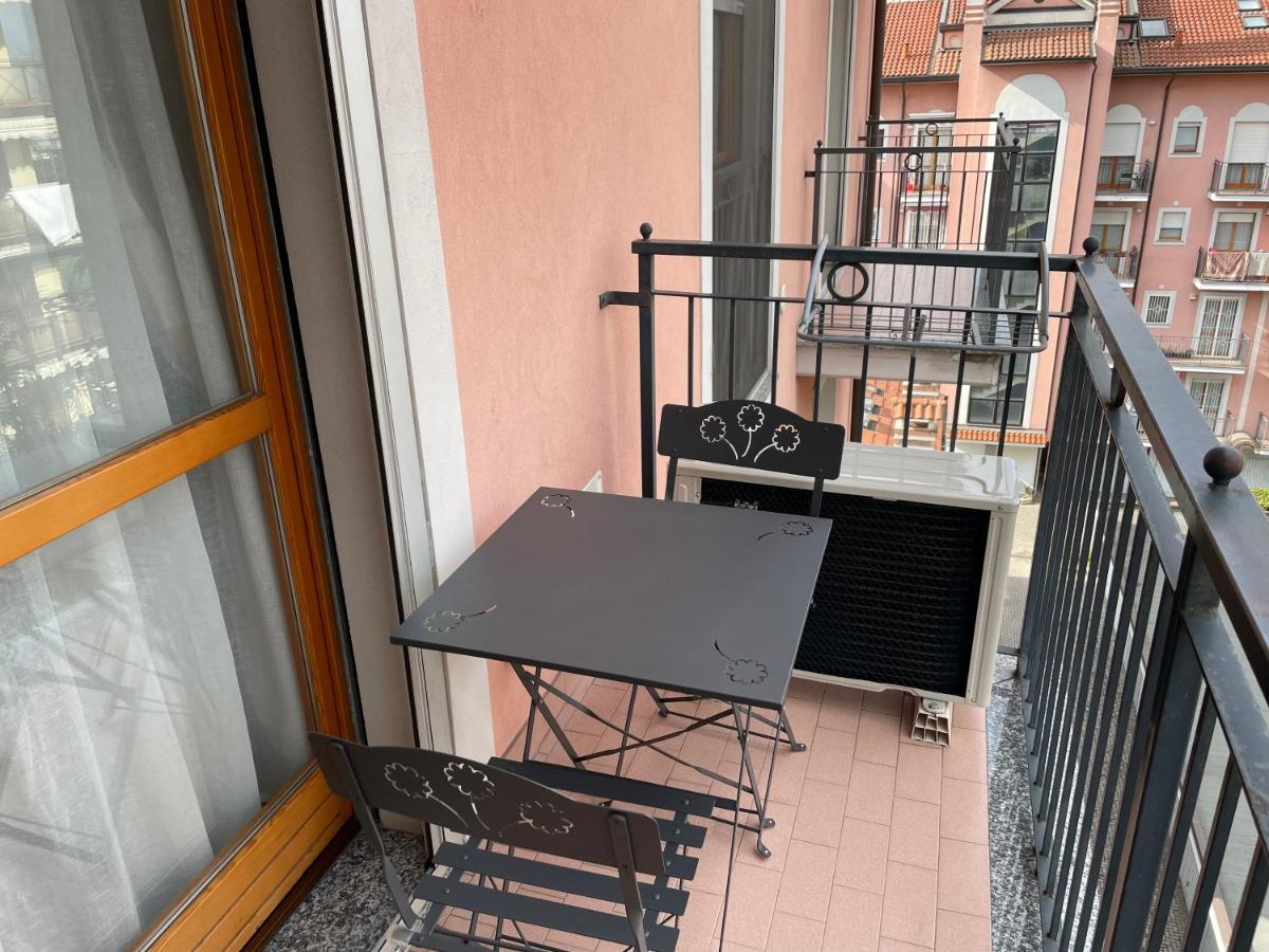 Casti - Appartamento Mm3 Comasina Milan Exterior photo